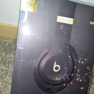 Beats by Dre Shadow Gray Over-Ear Wireless Headphones